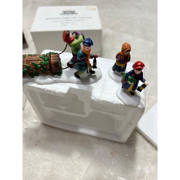 Department 56 Heritage Village Collection Bringing Home The Yule Log & Lamplight - Picture 9 of 11